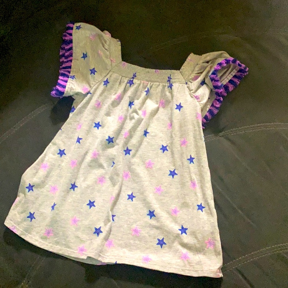 ⭐️ Cute star shirt ⭐️